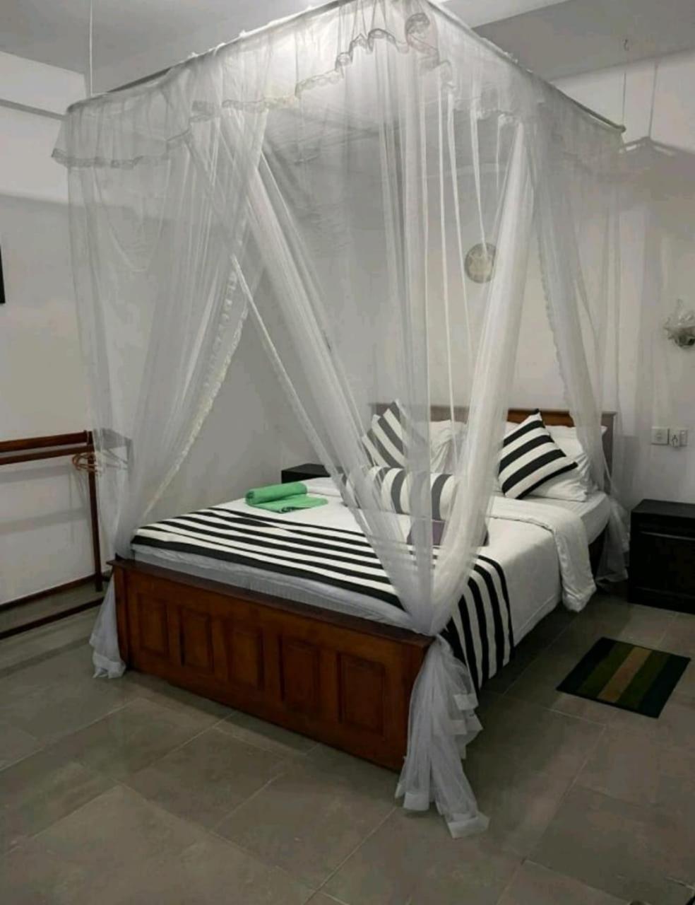 Royal Vantage Guest house *